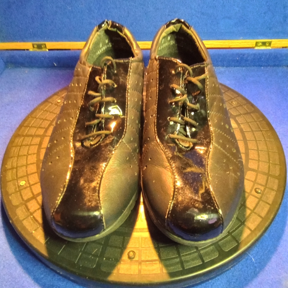 Munro American Sport Black Leather Black Patent Lace Up Oxfords, Sz. 8W-US